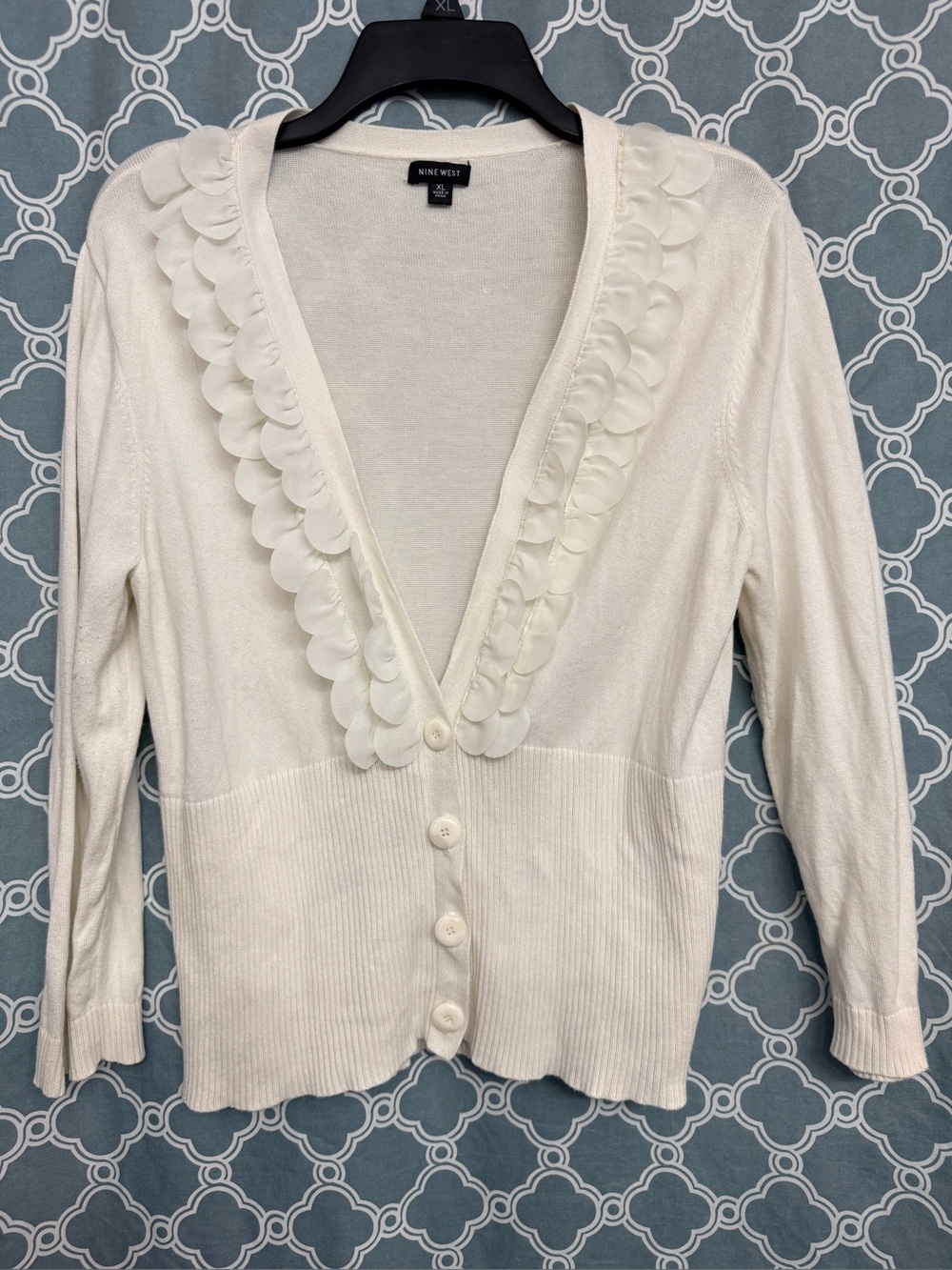 Nine West Cream Scalloped Trim V-Neck Cardigan